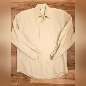 Mens Bachrach button down dress shirt. Beige cream color. 15 1/2 neck.  32/33.